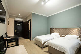 Гостиница Тройка Переславль-Залесский Двухместный номер с 2 отдельными кроватями-3