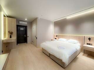 Гостиница Тройка Переславль-Залесский Номер делюкс с 1 двуспальной кроватью-2