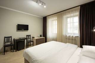 Гостиница Тройка Переславль-Залесский Номер полулюкс с 1 двуспальной кроватью-2