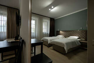 Гостиница Тройка Переславль-Залесский Двухместный номер с 2 отдельными кроватями-4